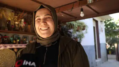 Adana’da Emekli Öğretmen Bahçesini Açık Hava Sergisine Çevirdi!
